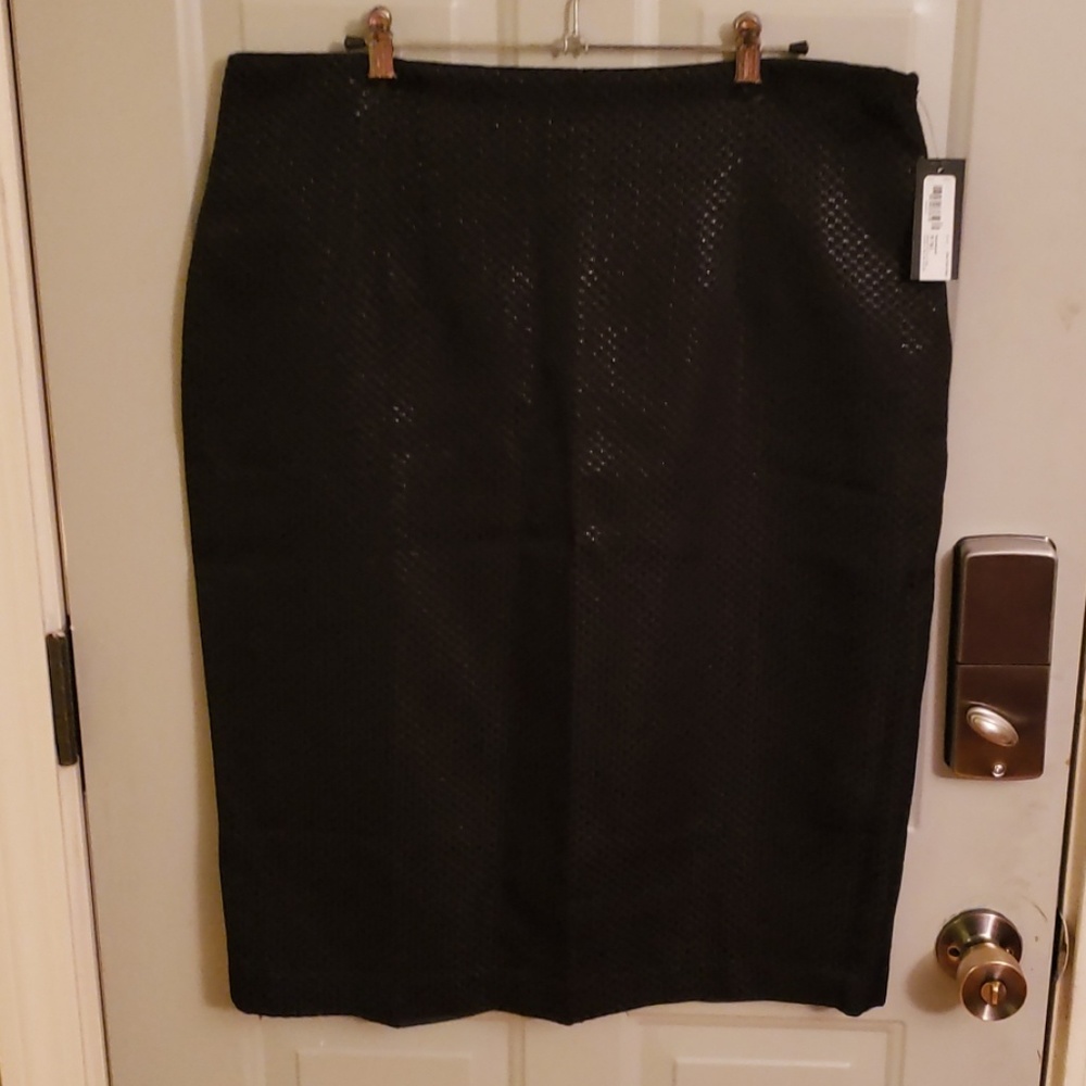 Worthington 18Tall Black Jacquard skirt